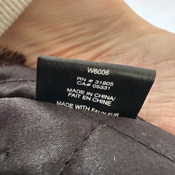 Woolrich Woolen Mills Trapper Hat - Black & Faux Fur - Size Medium - Picture 8 of 9